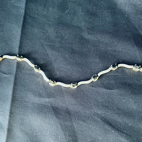 Price Drop- Vintage Genuine Diamonds & lab created sapphire bracelet - Picture 6 of 10